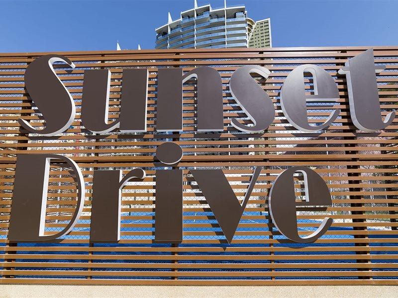 Sunset Drive Benidorm By Mar Holidays Esterno foto