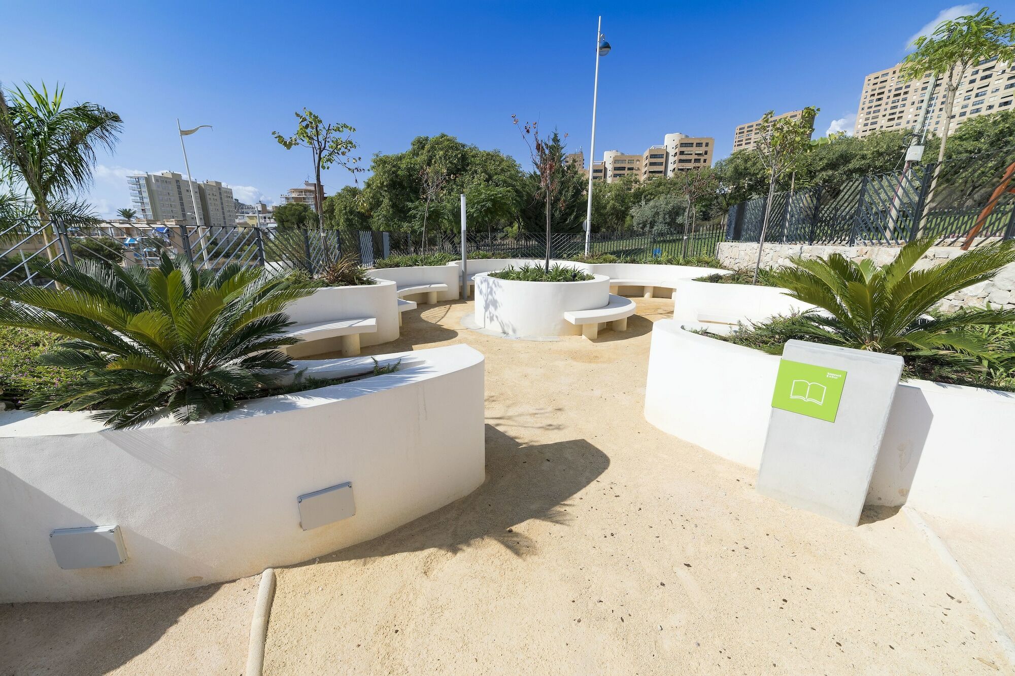 Sunset Drive Benidorm By Mar Holidays Esterno foto